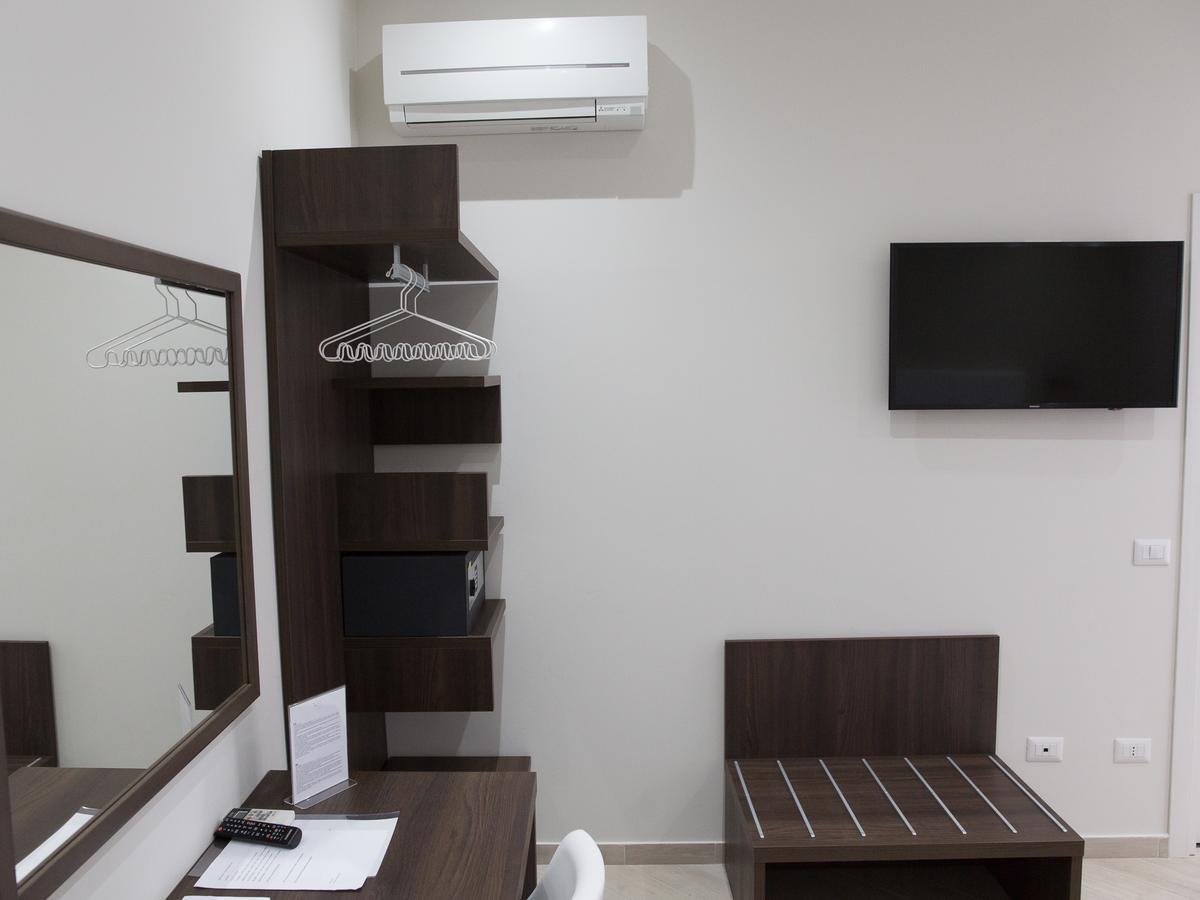 Venustas Roma Hotel Εξωτερικό φωτογραφία